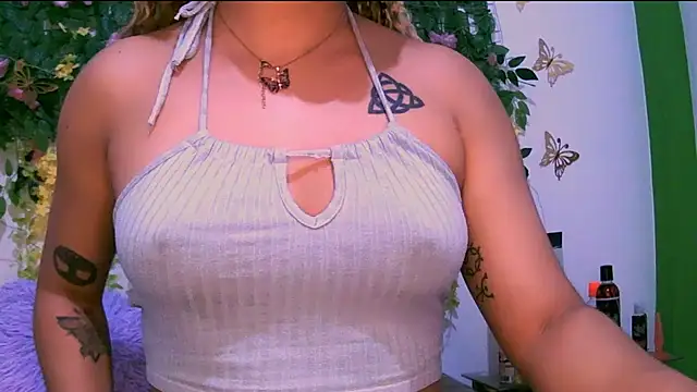 Crysrus online show from October 4, 2025, 12:41 am