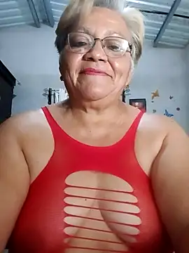 Snapshot of Madrastrahot69 chatting on September 25, 2025, 10:24 pm Madrastrahot69 online show from September 25, 2025, 10:24 pm