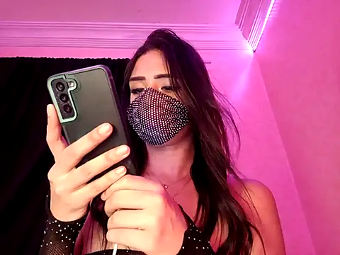 ---sophia--- online show from September 27, 2025, 1:49 pm