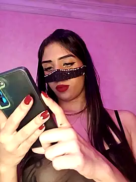 ---sophia--- online show from December 17, 2025, 11:11 pm