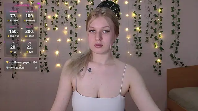 EmiliaDuchess online show from March 6, 2025, 6:52 am