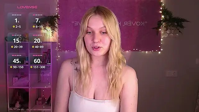 EmiliaDuchess online show from March 4, 2026, 1:50 pm