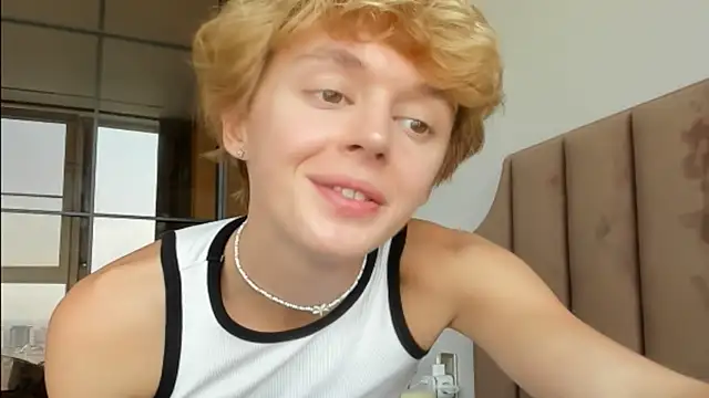 agelandreww online show from May 8, 2026, 10:31 am