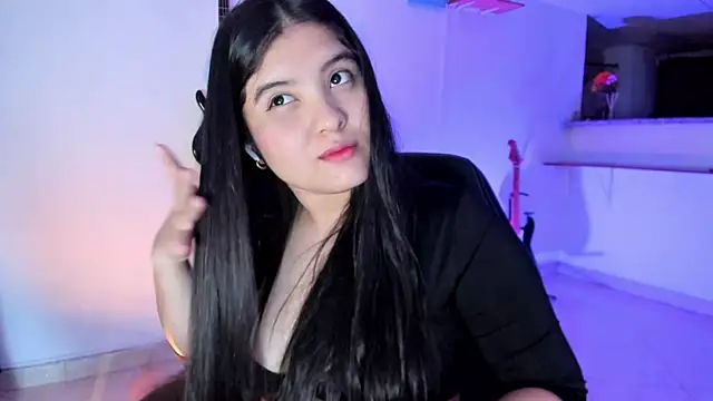 Snapshot of lilpervertgirl chatting on October 12, 2025, 5:50 am lilpervertgirl online show from October 12, 2025, 5:50 am