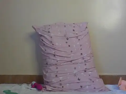 Snapshot of Apple_bitch chatting on February 21, 2025, 5:24 am Apple bitch online show from February 21, 2025, 5:24 am