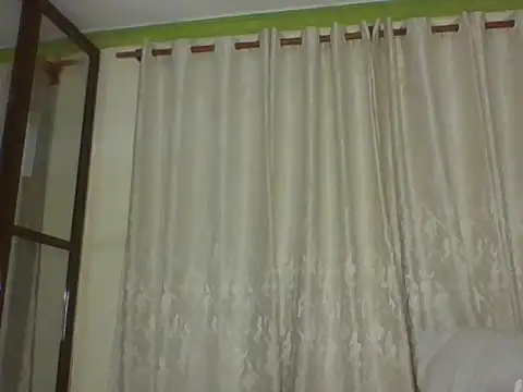 Snapshot of Apple_bitch chatting on October 1, 2025, 3:45 am Apple bitch online show from October 1, 2025, 3:45 am