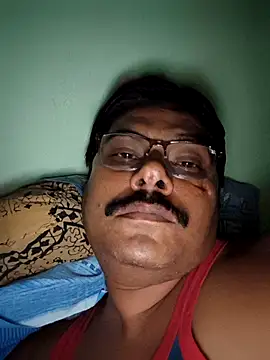Srmotrs online show from May 3, 2026, 9:21 pm
