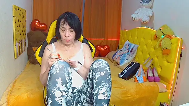 SandraHormas online show from February 17, 2025, 7:58 am