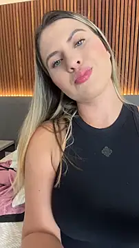 EmiilyAdams  online show from June 10, 2026, 10:08 pm