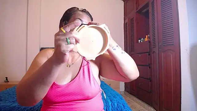 Snapshot of sofiamature01 chatting on September 28, 2025, 6:46 pm sofiamature01 online show from September 28, 2025, 6:46 pm