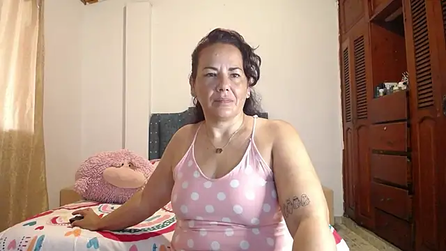 Snapshot of sofiamature01 chatting on October 31, 2025, 4:08 pm sofiamature01 online show from October 31, 2025, 4:08 pm