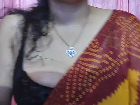 Snapshot of LOVERIAKOL chatting on May 17, 2026, 10:22 am LOVERIAKOL online show from May 17, 2026, 10:22 am