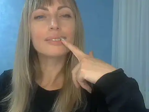 EffectMaya online show from November 3, 2025, 3:24 pm