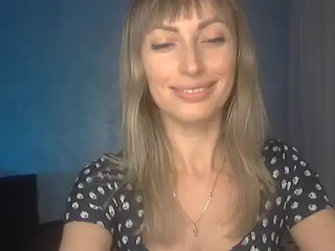 EffectMaya online show from December 15, 2025, 6:34 pm