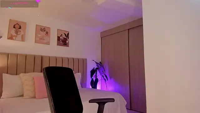 Victoria romanox online show from September 10, 2025, 10:32 pm