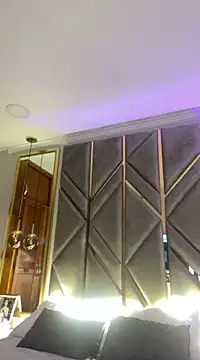 Emma-Conti online show from March 5, 2025, 3:40 pm