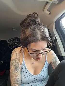 BeautifulMesss online show from March 19, 2026, 4:33 pm