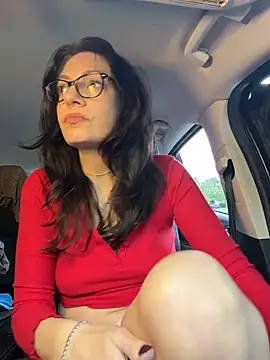 BeautifulMesss online show from May 3, 2026, 3:40 pm