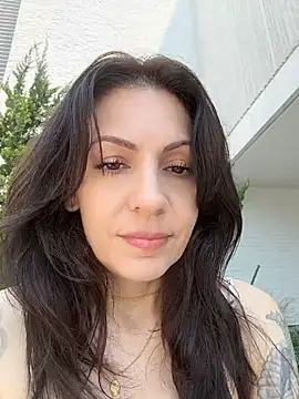 BeautifulMesss online show from July 1, 2026, 3:34 pm