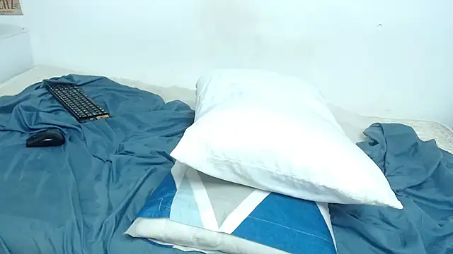 Snapshot of Madeline_Woods chatting on October 14, 2025, 11:16 pm Madeline Woods online show from October 14, 2025, 11:16 pm