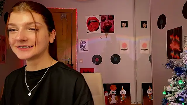 Snapshot of Bunny_ShyGirl chatting on December 19, 2024, 6:34 am Bunny ShyGirl online show from December 19, 2024, 6:34 am