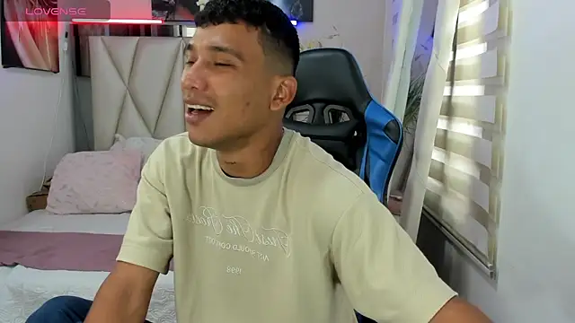 Backsex boy online show from January 11, 2025, 2:58 pm