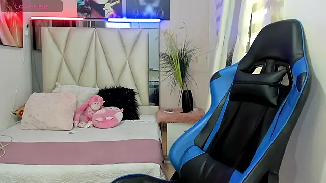 Backsex boy online show from January 13, 2025, 3:04 pm