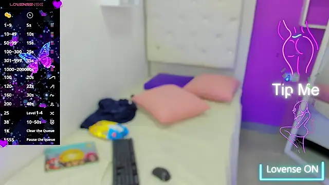 Alanna hot3 online show from January 23, 2025, 7:18 pm