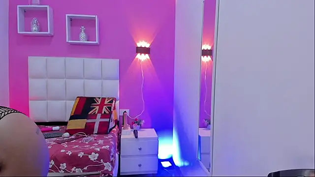 Alanna hot3 online show from November 2, 2025, 12:07 pm