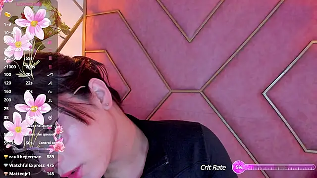 Snapshot of Yuri_Stars chatting on January 9, 2025, 1:24 pm Yuri Stars online show from January 9, 2025, 1:24 pm