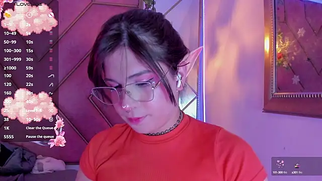 Snapshot of Yuri_Stars chatting on February 18, 2025, 4:59 pm Yuri Stars online show from February 18, 2025, 4:59 pm