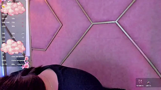 Snapshot of Yuri_Stars chatting on March 7, 2025, 6:11 pm Yuri Stars online show from March 7, 2025, 6:11 pm