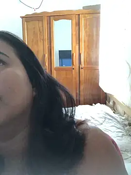lollitta-33677 online show from February 17, 2025, 7:31 pm