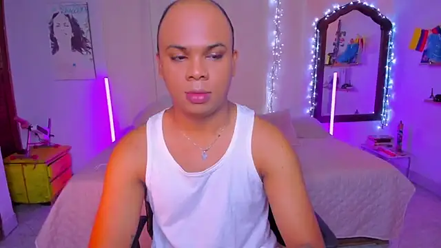 Snapshot of CuteRomi chatting on October 23, 2025, 5:40 am CuteRomi online show from October 23, 2025, 5:40 am