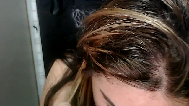 Snapshot of love_and_Lust chatting on October 15, 2025, 2:06 pm love and Lust online show from October 15, 2025, 2:06 pm