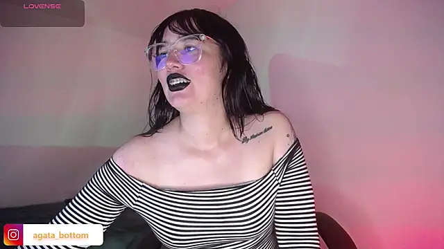 NewAgatha Bolton online show from July 6, 2026, 8:11 pm