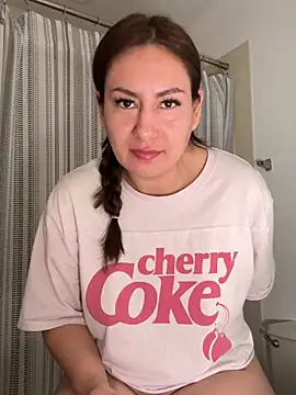 Snapshot of xLadyScarlettx chatting on March 16, 2026, 3:34 am xLadyScarlettx online show from March 16, 2026, 3:34 am