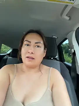 Snapshot of xLadyScarlettx chatting on August 5, 2026, 11:39 pm xLadyScarlettx online show from August 5, 2026, 11:39 pm