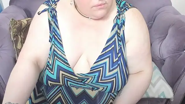 Snapshot of fashiona chatting on March 21, 2026, 11:15 am fashiona online show from March 21, 2026, 11:15 am