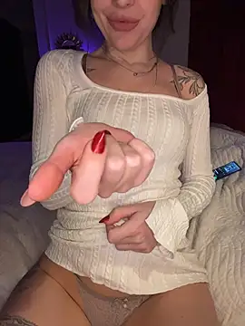 RubyLunaa online show from December 15, 2025, 7:51 pm