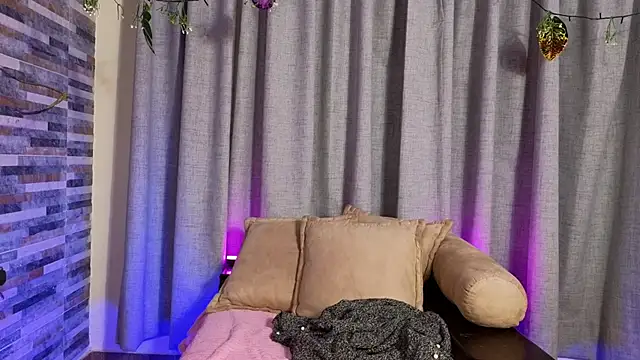 Hairyandsexysalma online show from October 9, 2025, 6:33 am