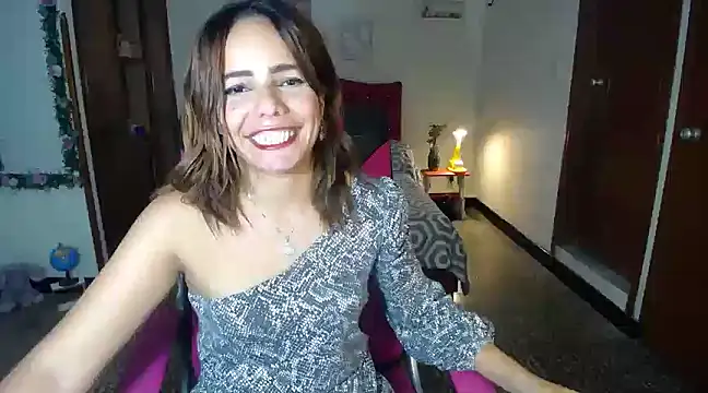 danielle rose 1 online show from December 4, 2024, 6:28 pm