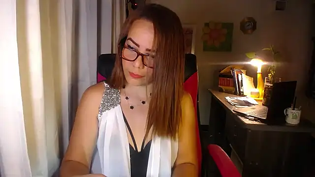 danielle rose 1 online show from July 18, 2026, 4:55 pm