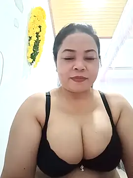 Sexy-bigtits2024 online show from December 3, 2024, 4:47 am