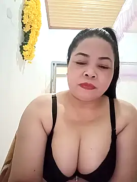 Sexy-bigtits2024 online show from January 16, 2025, 3:45 am