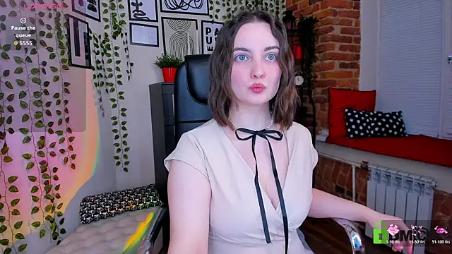 Snapshot of Astarte_Aste chatting on February 22, 2026, 3:21 pm Astarte Aste online show from February 22, 2026, 3:21 pm