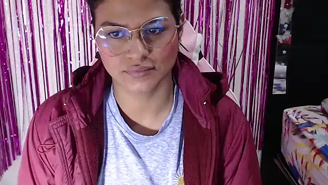 Snapshot of SweetAlmaa chatting on May 11, 2026, 9:59 am SweetAlmaa online show from May 11, 2026, 9:59 am