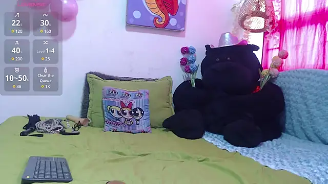 sexycouple lat online show from March 18, 2025, 6:15 pm