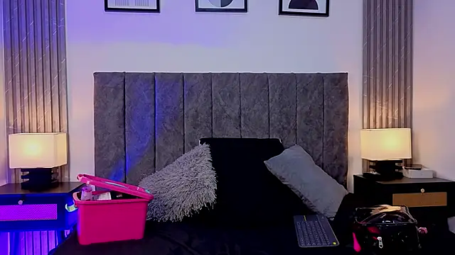 Snapshot of Ema_Stone65 chatting on September 23, 2025, 10:24 pm Ema Stone65 online show from September 23, 2025, 10:24 pm