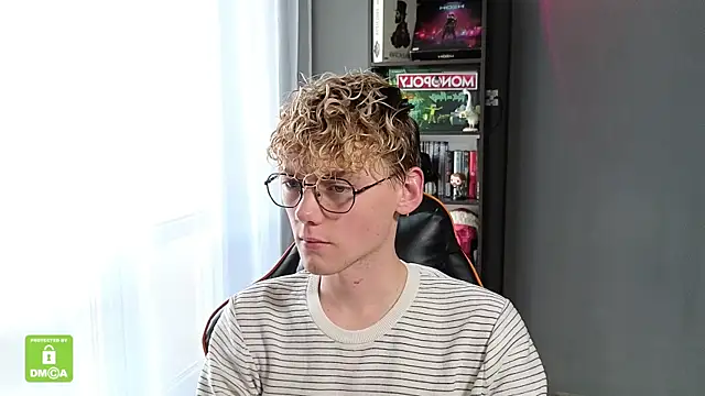 Keytaro online show from October 7, 2025, 12:35 pm